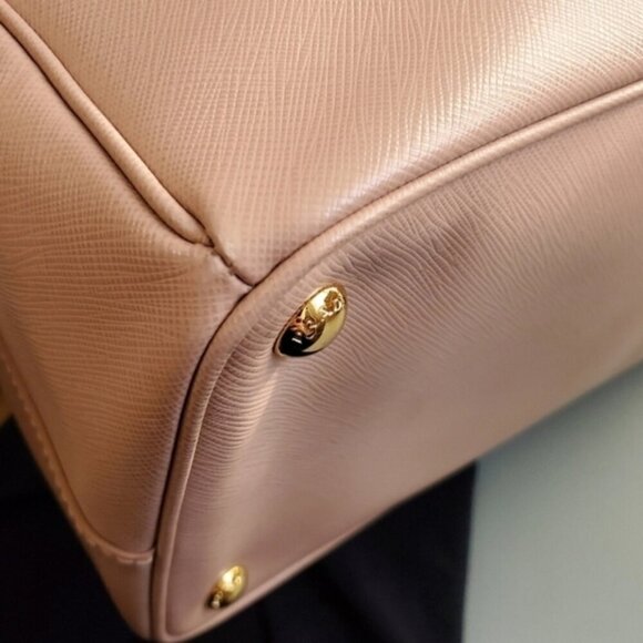 Prada Pink Beige Saffiano Leather Bag - Picture 9 of 16